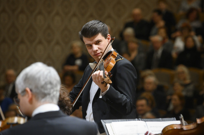 Pomáháme s Českou filharmonií (foto Petra Hajska)